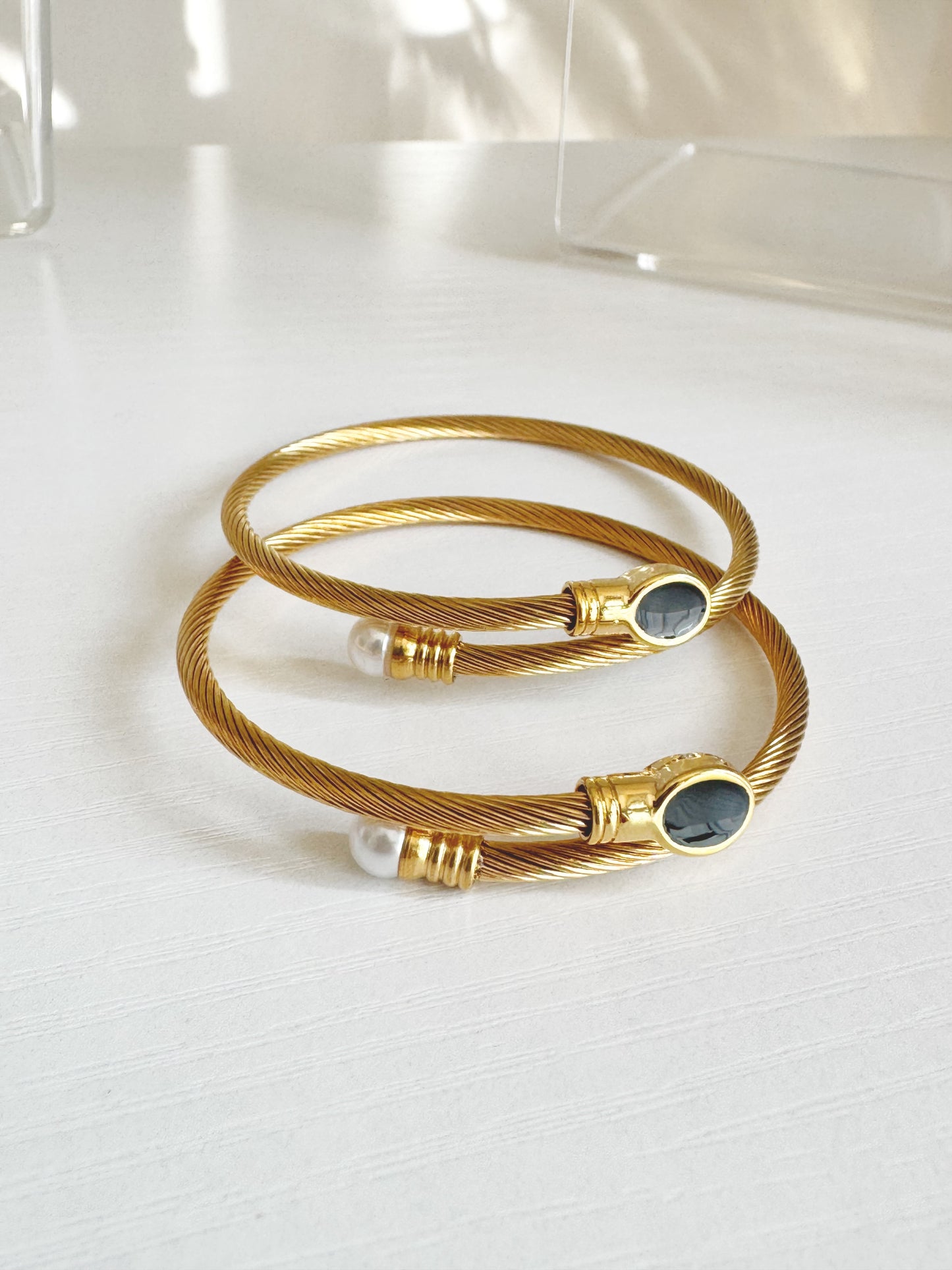 Klaudia (Sortija y Bangle)