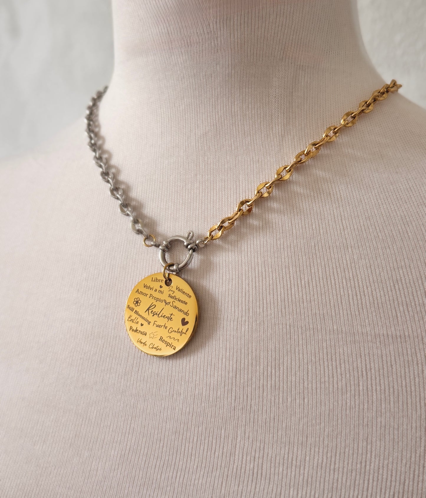 Resiliente Necklace